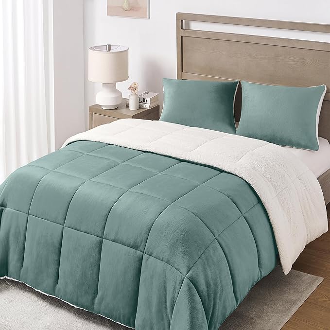 MyFleeciees Fleece Sherpa Comforter Set – Green (Queen)